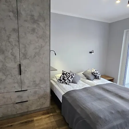 公寓 Bulgarska 59 - Sypialnia I Salon - 40m2 - Self Check In 24h 波兹南