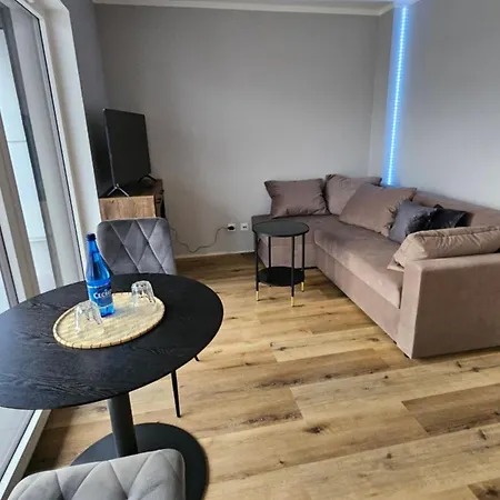 Bulgarska 59 - Sypialnia I Salon - 40m2 - Self Check In 24h