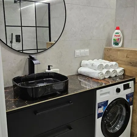 Bulgarska 59 - Sypialnia I Salon - 40m2 - Self Check In 24h アパート