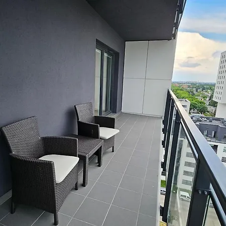 Bulgarska 59 - Sypialnia I Salon - 40m2 - Self Check In 24h 公寓 *